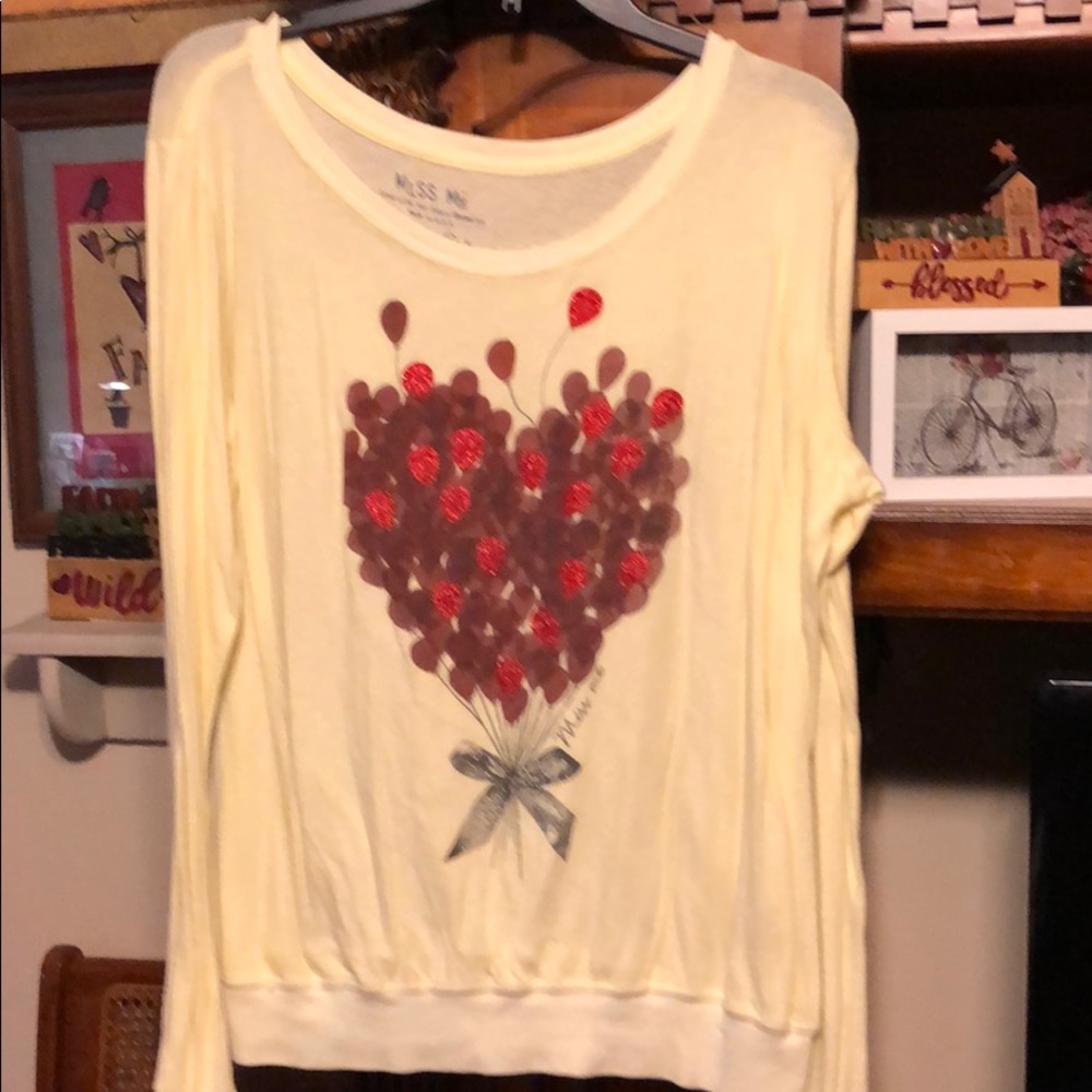 Miss Me long sleeve top size Large